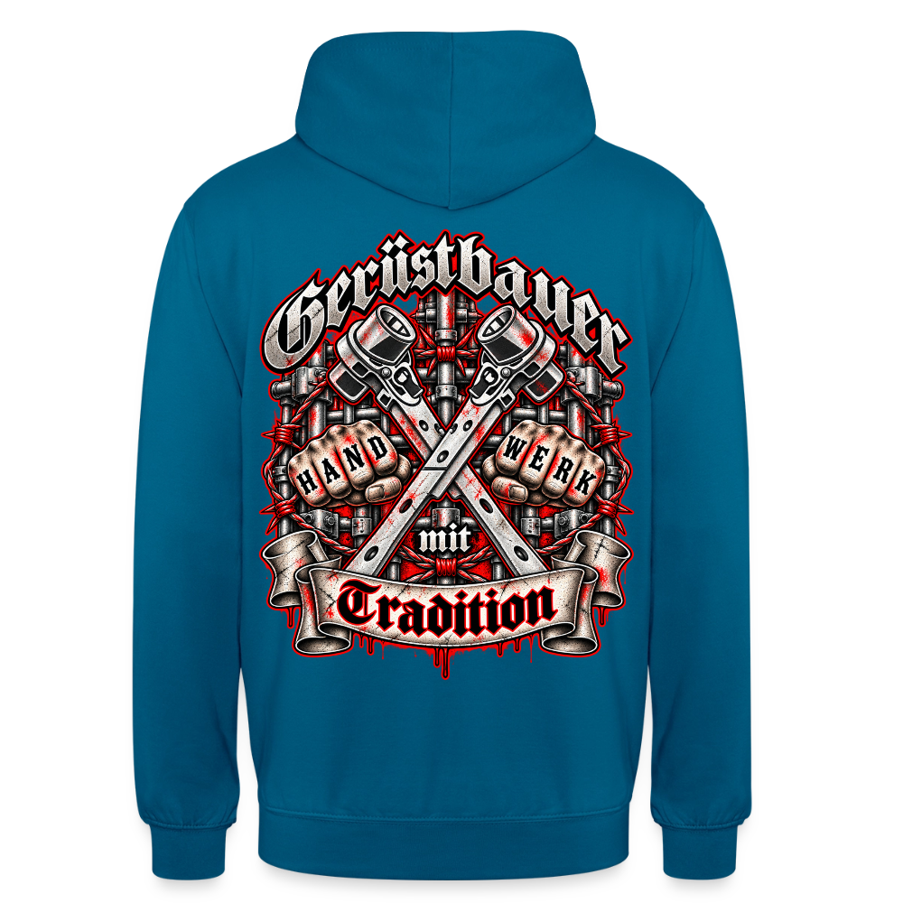 Gerüstbauer Handwerk – Gerüstbauer Hoodie in Tiefseeblau, Rückendruck: Frakturschrift „Gerüstbauer“, gekreuzte Ratschen, Fäuste mit „Hand Werk“ und Banner „mit Tradition“